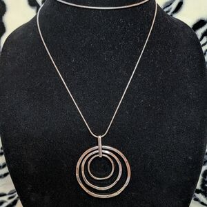 Elegant Silver Circle Pendant Necklace